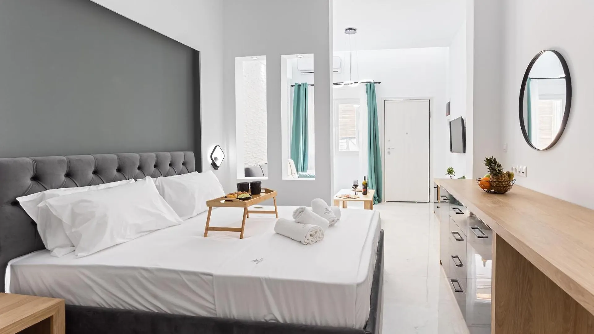 New Luxury Apartment In Downtown 테살로니키